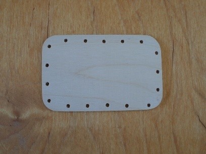 Falap,  szögletes  11 x 7 cm,  lyuk 3,5 mm