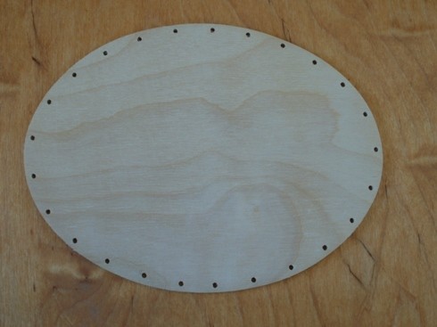 Falap,  ovális 18 x 24 cm,  lyuk 3,5 mm