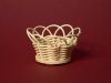 Csipkés szélű kis kosár, kosárfonó kézműves csomag peddignádból